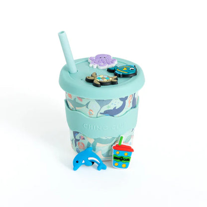 Melamine cup with ocean theme, charms and easy-grip band and straw in aqua colour